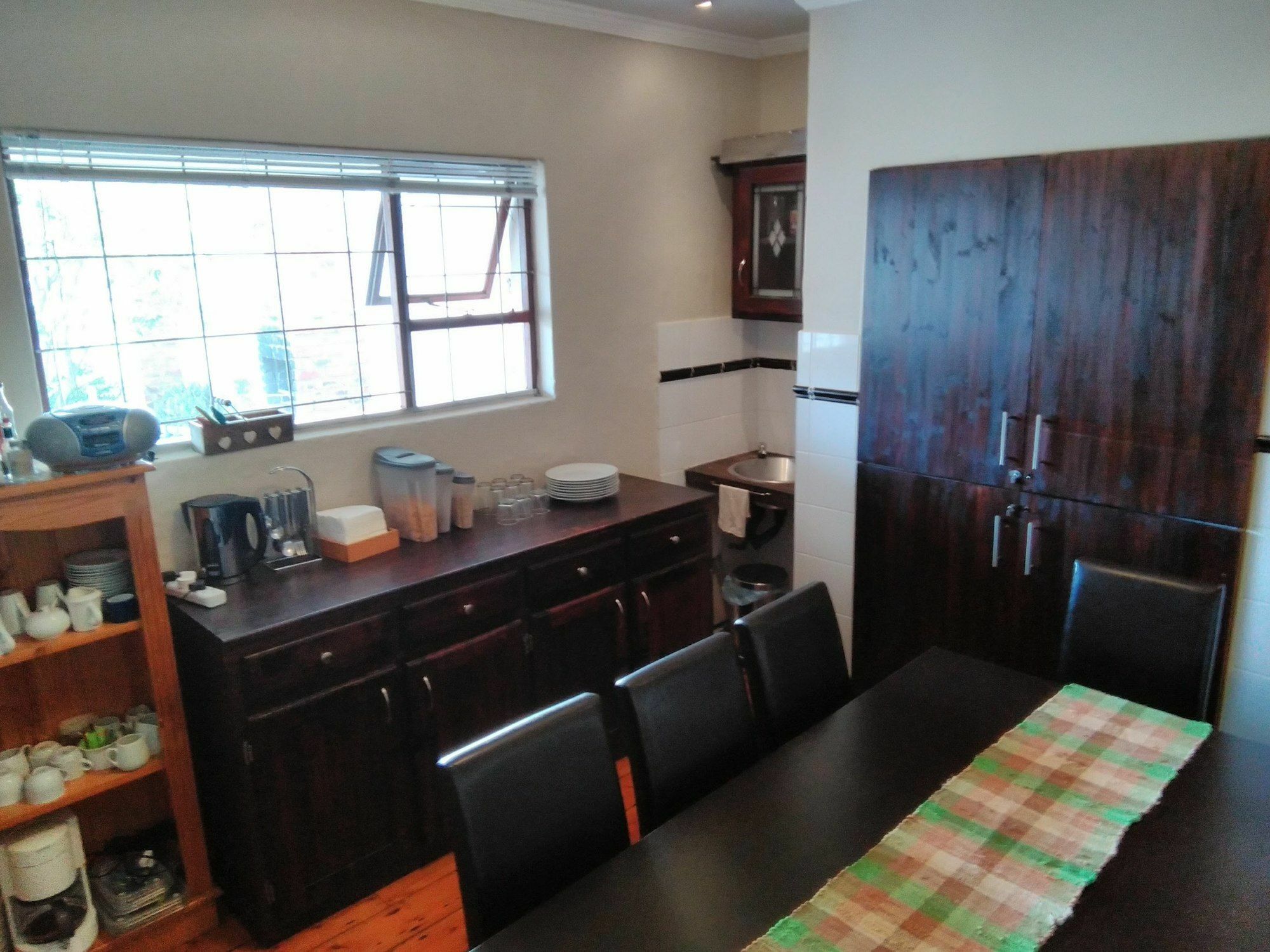 Guesthouse On Irvine Port Elizabeth Exterior photo
